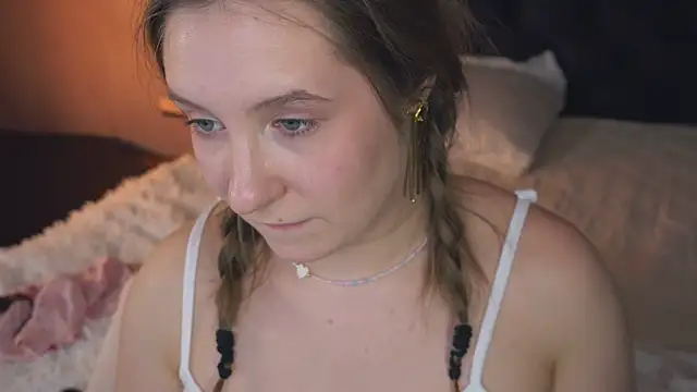 Snapshot of saint_trisha chatting on 02/06/26, 04:41 saint trisha online show from 02/06/26, 04:41