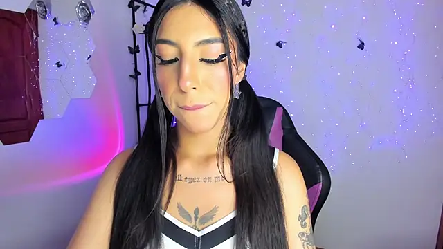 Kendramillerr 1 online show from 03/18/25, 11:09