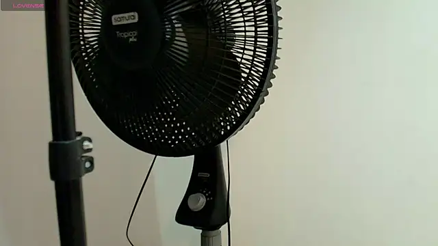 Snapshot of AmbarRaj chatting on 07/10/26, 12:16 AmbarRaj online show from 07/10/26, 12:16