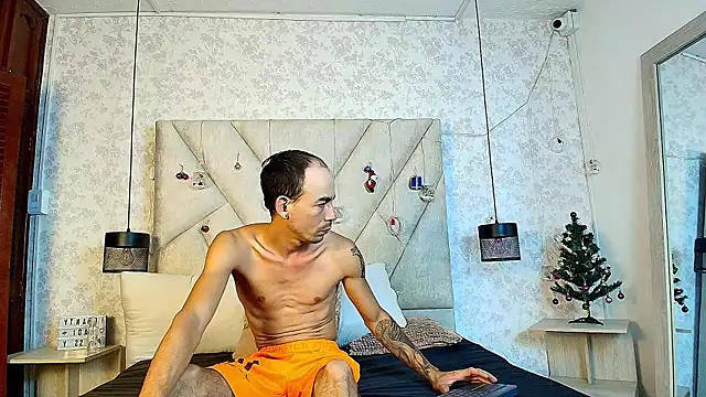 AmbarRaj online show from 12/15/25, 12:33