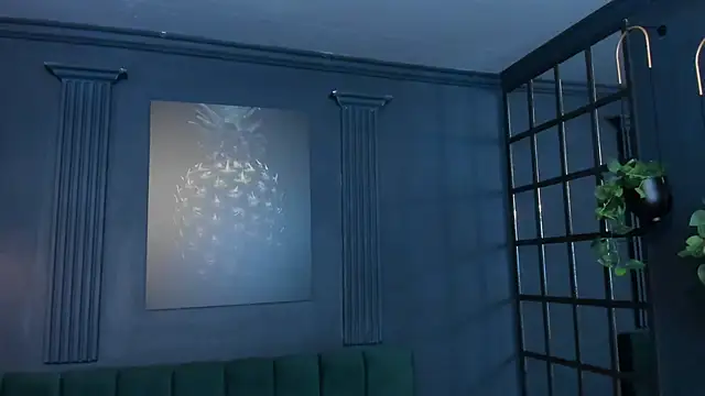 Snapshot of roxy_hell chatting on 01/18/26, 12:19 roxy hell online show from 01/18/26, 12:19