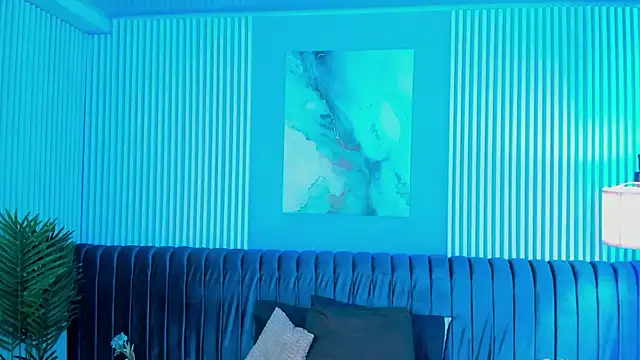 Snapshot of roxy_hell chatting on 11/27/25, 12:05 roxy hell online show from 11/27/25, 12:05