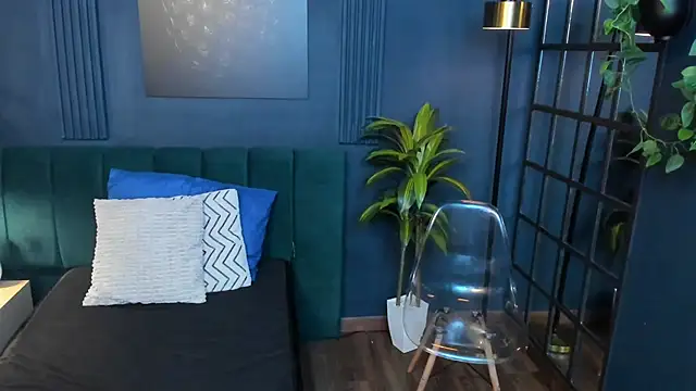 Snapshot of roxy_hell chatting on 02/12/26, 02:50 roxy hell online show from 02/12/26, 02:50