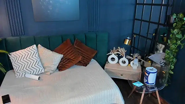 Snapshot of roxy_hell chatting on 03/20/25, 07:04 roxy hell online show from 03/20/25, 07:04