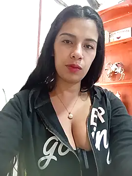 Snapshot of Nathaly_12 chatting on 03/12/25, 09:13 Nathaly 12 online show from 03/12/25, 09:13