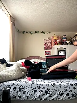 Snapshot of VictoriaGerard_Pink chatting on 09/18/25, 04:43 VictoriaGerard Pink online show from 09/18/25, 04:43