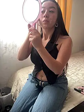 VictoriaGerard Pink online show from 02/10/26, 05:12