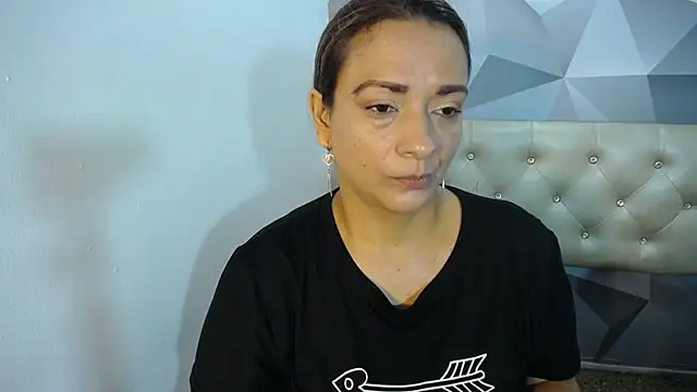 Snapshot of Milf-Prettyboobs chatting on 11/05/25, 11:13 Milf-Prettyboobs online show from 11/05/25, 11:13