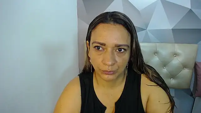 Snapshot of Milf-Prettyboobs chatting on 12/04/25, 10:47 Milf-Prettyboobs online show from 12/04/25, 10:47