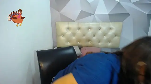 Snapshot of Milf-Prettyboobs chatting on 11/28/25, 06:19 Milf-Prettyboobs online show from 11/28/25, 06:19