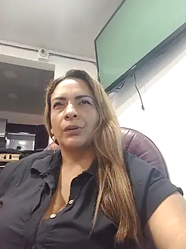 Milf-Prettyboobs online show from 03/18/26, 07:15