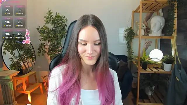 Snapshot of Clare__Florence chatting on 03/18/25, 01:34 Clare Florence online show from 03/18/25, 01:34