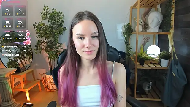 Snapshot of Clare__Florence chatting on 03/18/25, 07:44 Clare Florence online show from 03/18/25, 07:44