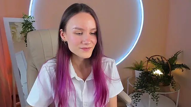 Snapshot of Clare__Florence chatting on 03/14/25, 01:46 Clare Florence online show from 03/14/25, 01:46