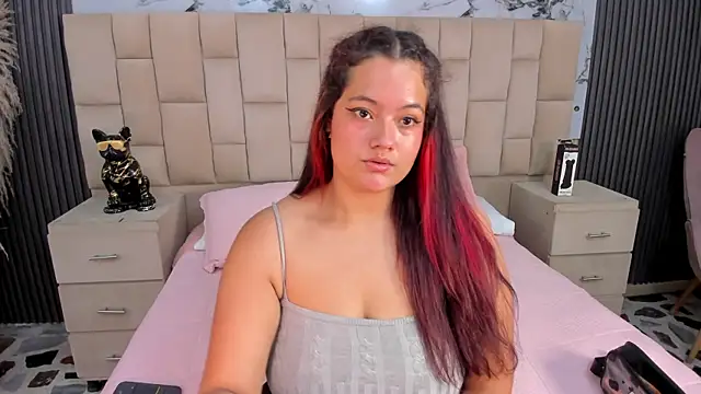 VanessaScott  online show from 06/21/26, 07:36