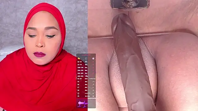 Snapshot of BBWHijab chatting on 04/23/26, 11:28 BBWHijab online show from 04/23/26, 11:28