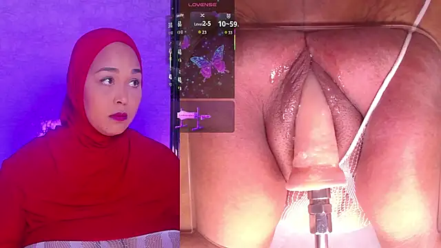 Snapshot of BBWHijab chatting on 02/28/26, 10:42 BBWHijab online show from 02/28/26, 10:42