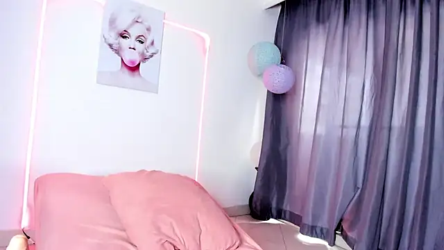 sweet cinamon online show from 10/20/25, 02:17