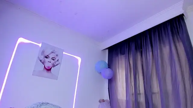 sweet cinamon online show from 02/02/26, 07:57