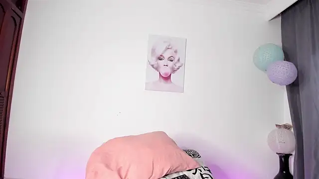 sweet cinamon online show from 09/11/25, 07:25