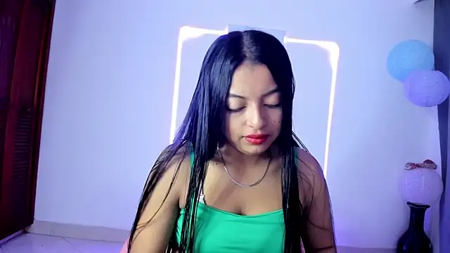 sweet cinamon online show from 10/13/25, 02:07