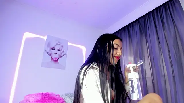 sweet cinamon online show from 02/24/26, 01:56