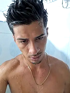 Snapshot of piterr_hot chatting on 03/21/25, 08:28 piterr hot online show from 03/21/25, 08:28