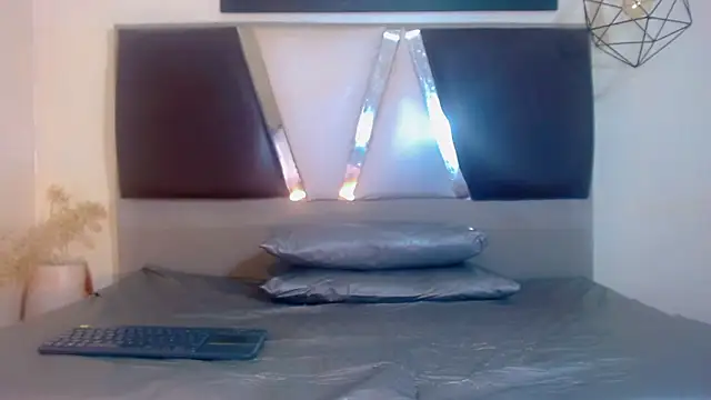 Snapshot of alexsandra_kiss chatting on 11/28/25, 11:10 alexsandra kiss online show from 11/28/25, 11:10