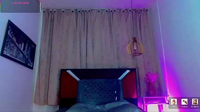 Snapshot of alexsandra_kiss chatting on 06/21/26, 12:00 alexsandra kiss online show from 06/21/26, 12:00