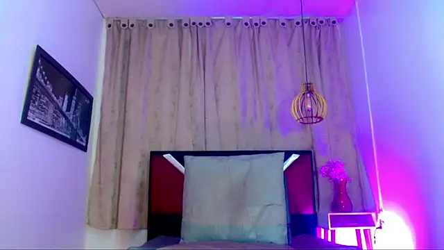 Snapshot of alexsandra_kiss chatting on 07/01/26, 11:32 alexsandra kiss online show from 07/01/26, 11:32