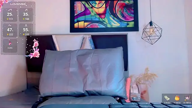 Snapshot of alexsandra_kiss chatting on 10/31/25, 11:18 alexsandra kiss online show from 10/31/25, 11:18