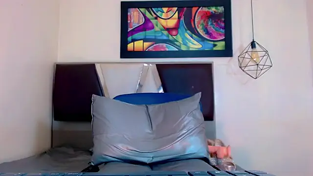 Snapshot of alexsandra_kiss chatting on 11/13/25, 11:14 alexsandra kiss online show from 11/13/25, 11:14