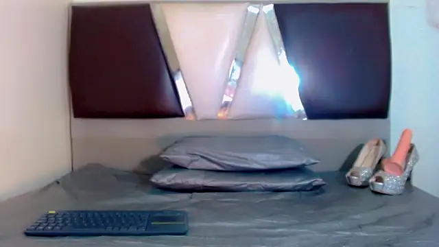 Snapshot of alexsandra_kiss chatting on 11/12/25, 11:14 alexsandra kiss online show from 11/12/25, 11:14