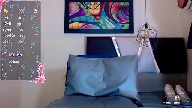 Snapshot of alexsandra_kiss chatting on 10/20/25, 11:11 alexsandra kiss online show from 10/20/25, 11:11