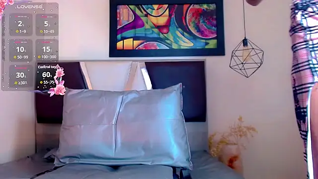 Snapshot of alexsandra_kiss chatting on 11/01/25, 11:15 alexsandra kiss online show from 11/01/25, 11:15