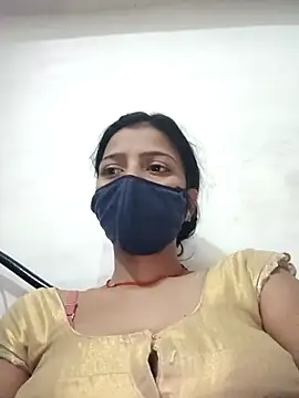 Snapshot of Daya_Chheda chatting on 10/15/25, 11:35 Daya Chheda online show from 10/15/25, 11:35