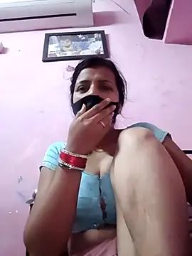 Snapshot of Daya_Chheda chatting on 10/07/25, 12:00 Daya Chheda online show from 10/07/25, 12:00