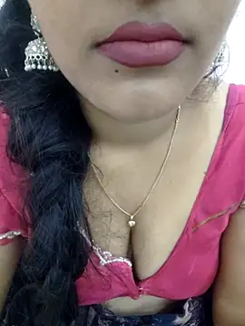 priya 00143 online show from 12/03/25, 04:57