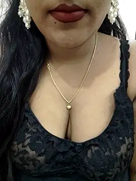 priya 00143 online show from 04/07/26, 06:21