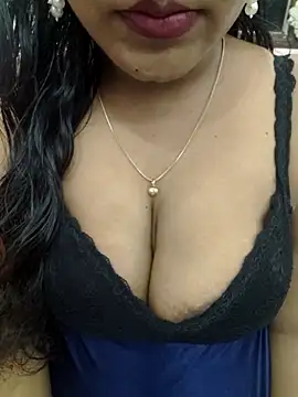 priya 00143 online show from 05/26/26, 04:27