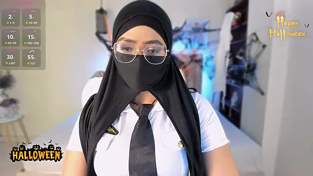 Sasha Anaan online show from 10/31/25, 08:55