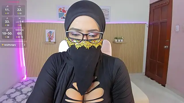 Snapshot of Sasha_Anaan chatting on 03/13/25, 08:48 Sasha Anaan online show from 03/13/25, 08:48