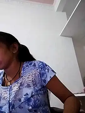 Hotty-Nidhi online show from 03/18/25, 05:12