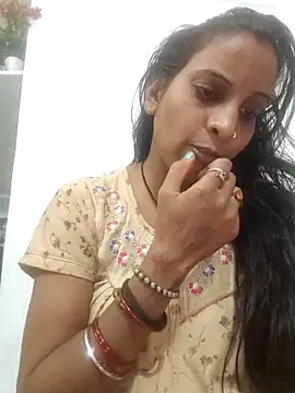 Hotty-Nidhi online show from 10/15/25, 04:48