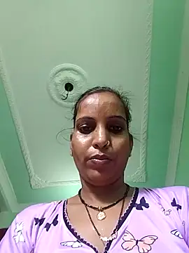 Hotty-Nidhi online show from 09/21/25, 05:56