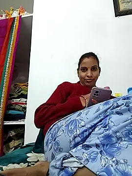 Hotty-Nidhi online show from 11/28/25, 05:24