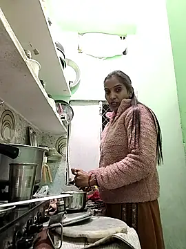 Hotty-Nidhi online show from 01/11/26, 02:46