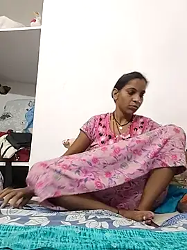 Hotty-Nidhi online show from 09/26/25, 02:57