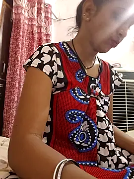 Hotty-Nidhi online show from 09/12/25, 04:51