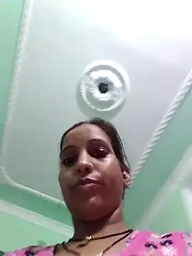 Hotty-Nidhi online show from 09/21/25, 06:02